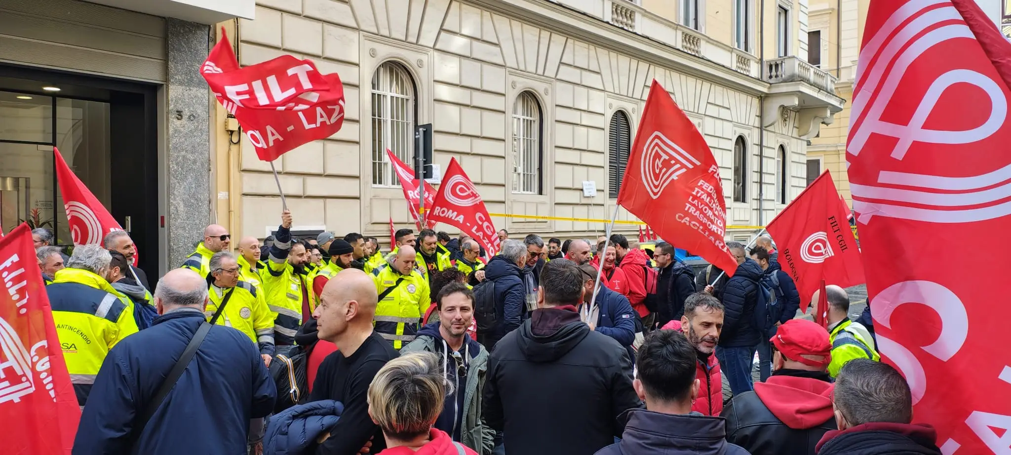 Da Ministero del Lavoro impegno per soluzione vertenza lavoratori antincendio